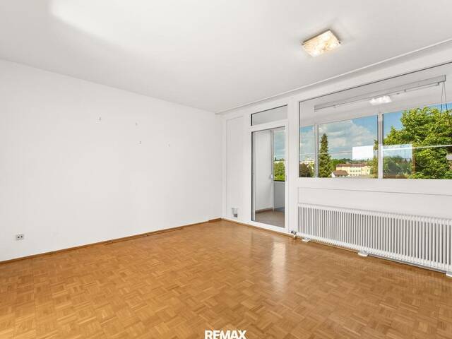 Immobilie in Leonding - Charmante 4-Zimmer-Wohnung mit Loggia im Leondinger Zentrum - Bild 0