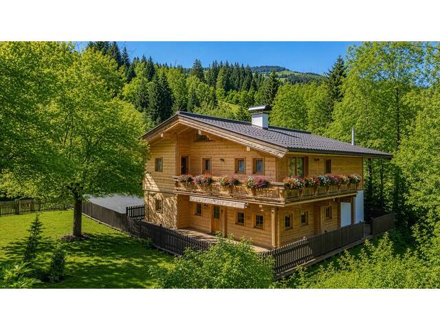 Immobilie in Jochberg - Tirolerhaus mit über 3.800 m² Grund in idyllischer Ruhelage - Bild 0