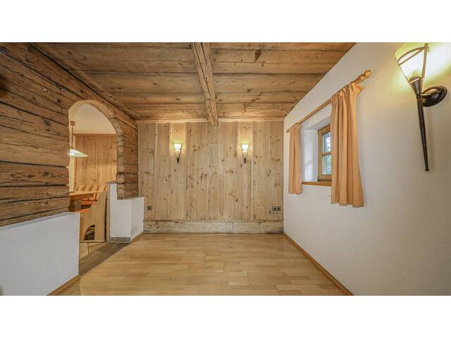 Immobilie in Jochberg - Tirolerhaus mit über 3.800 m² Grund in idyllischer Ruhelage - Bild 2