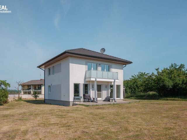 Immobilie in Großweikersdorf - traumhaft gelegenes Passivhaus mit großem Grundstück - Bild 1