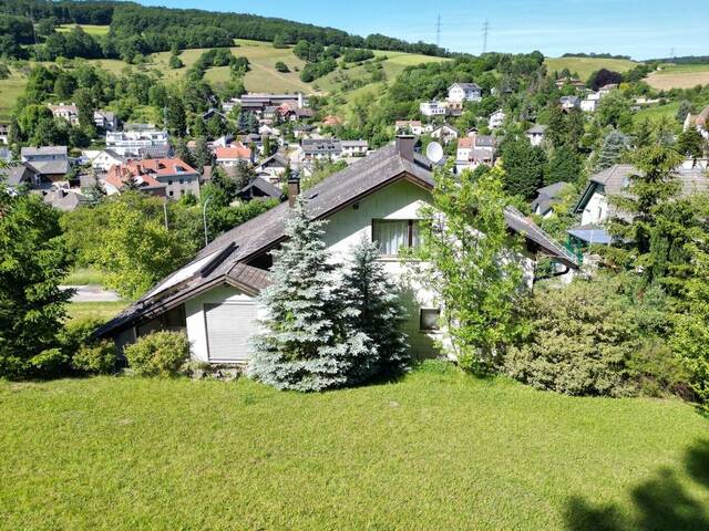 Immobilie in Maria Gugging - Einfamilienhaus in begehrter Sackgassenlage mit großem Grundstück und Entwicklungspotenzial - Bild 1