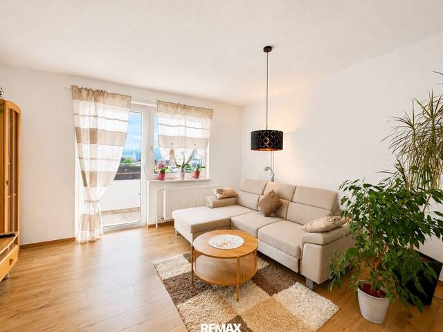 Immobilie in Niklasdorf - Helle, sanierte 3-Zimmer Wohnung mit Loggia und Carport - Bild 0