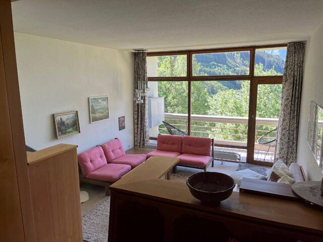 Immobilie in Bad Gastein - LOFTWOHNUNG mit GARAGE. Herrliche, unverbaubare Hanglage von Bad Gastein. Direkt oberhalb des Gasteiner Golfplatzes. Fantastische Aussicht, uneinsehbarer Balkon, exklusive Raumeinteilung über 2 Geschosse. 2. Wohnsitz. - Bild 0