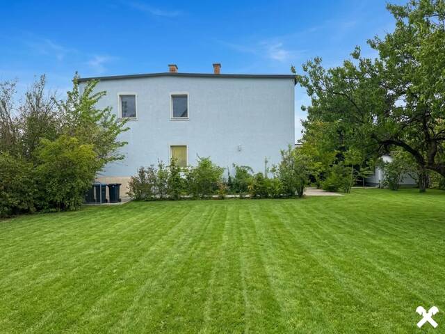 Immobilie in Wiener Neustadt - Anlageobjekt mit 3 eigenständigen Tops und herrlichem Garten - Bild 1