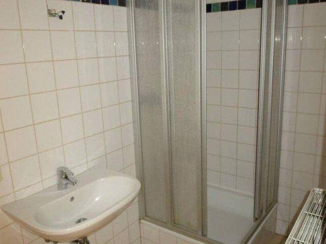 Immobilie in Ilz - * * Anlegerwohnung mit großem Balkon, Garten und eigenem Carportplatz nahe Ortszentrum! * * - Bild 3