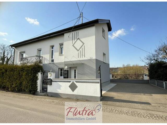 Immobilie in Lambach - Lambach - Mehrfamilienhaus in zentraler Lage mit bester Infrastruktur - Bild 0