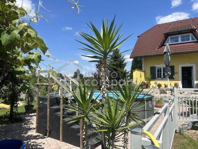 Immobilie in Tauka - Wohnen wie andere Urlaub machen.... tolle Lage ...Großes Haus mit Potential - Bild 0