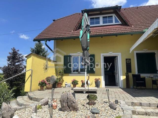 Immobilie in Tauka - Wohnen wie andere Urlaub machen.... tolle Lage ...Großes Haus mit Potential - Bild 2