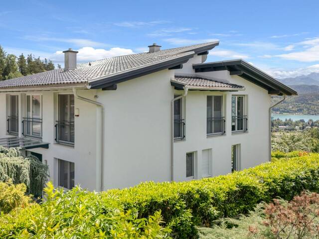 Immobilie in Krumpendorf - Villa mit spektakulärem Seeblick - Bild 0