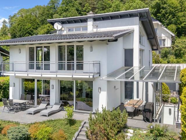Immobilie in Krumpendorf - Villa mit spektakulärem Seeblick - Bild 1