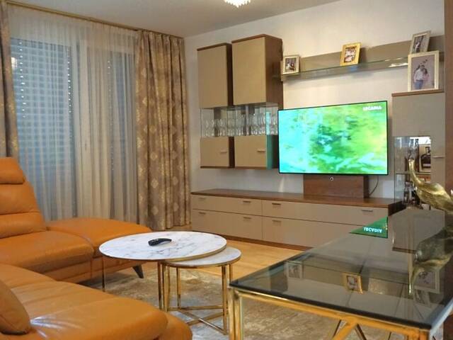 Immobilie in Tiefgraben - HAUS IM HAUS! Neuwertige 4-Zi Maisonette Wohnung mit Garten, Terrasse und 2 Tiefgaragenplätze - Bild 2