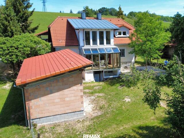 Immobilie in Pram - ***OPEN HOUSE Freitag, 3. Juli 2026 von 13 - 15 Uhr*** Wohnhaus mit großem Grundstück in Pram am Hausruck - Bild 1