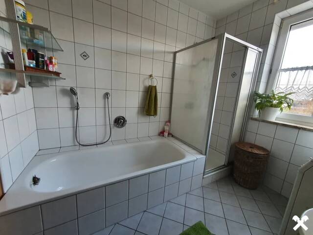 Immobilie in Schalchen - Top gepflegte 4-Zimmerwohnung mit Blick ins Grüne - Bild 2