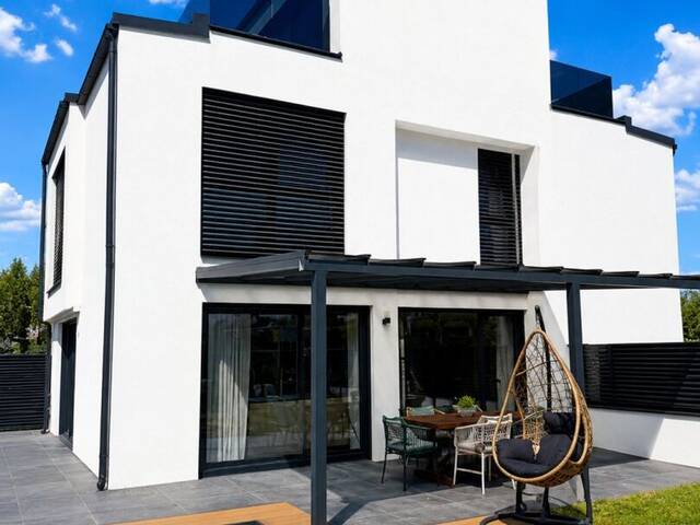 Immobilie in Leopoldsdorf - ++NEU++ Exklusive Designvilla mit Pool - Garten, Dachterrassen und luxuriöser Ausstattung in Leopoldsdorf - Bild 2