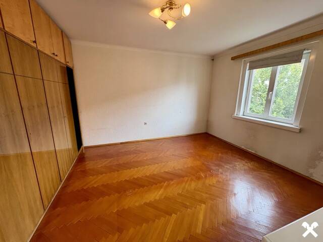 Immobilie in Linz - Charmante 3-Zimmer-Eigentumswohnung mit Kachelofen und Entwicklungspotenzial in zentraler Lage von Linz - Bild 4