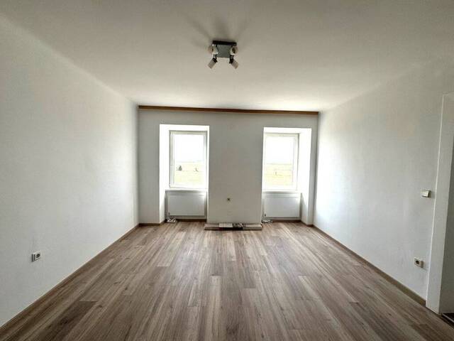 Immobilie in Bernhardsthal - Attraktive Anlegerwohnung in Bernhardsthal – befristet vermietet mit autarker Versorgung auf 1790 m² Grundstück – Eigene Wasserquelle und Kläranlage - Bild 4