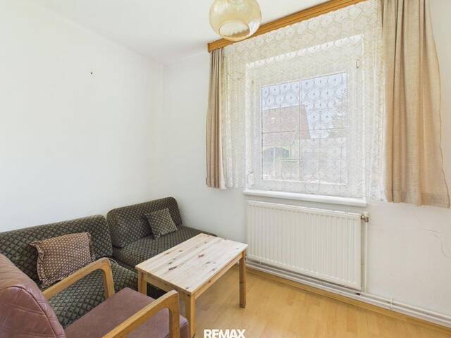 Immobilie in Bruck an der Leitha - Haus mit Potential - Bild 2