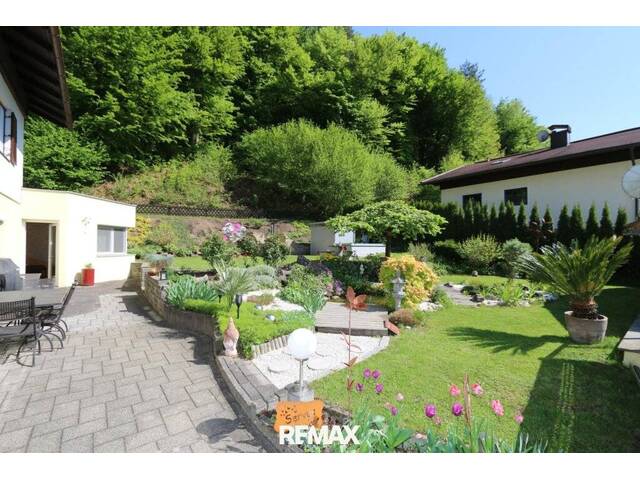 Immobilie in Weißenbach - Großräumige Erdgeschosswohnung mit fantastischem Garten - Bild 0