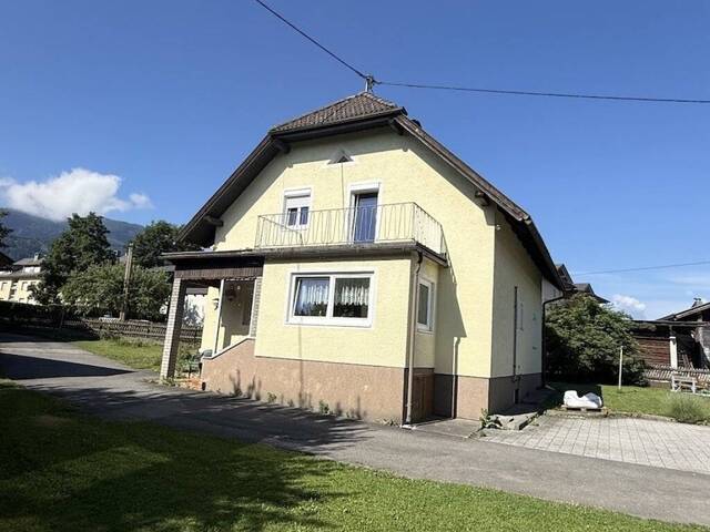 Immobilie in Fürnitz - Charmantes 5-Zi-Haus in Fürnitz, 127m², 2 Balkone, Garage, 255.000 EUR! - Bild 0