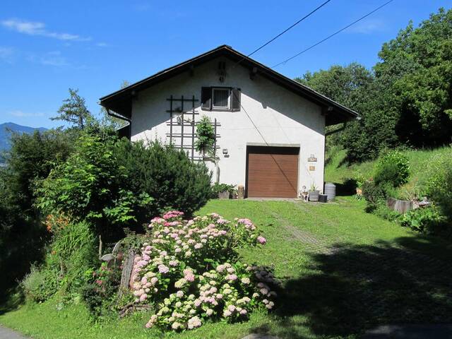 Immobilie in Eichberg - * SÜDSTEIERMARK: EINZIGARTIGE ALLEINLAGE - RUHELAGE MIT HERRLICHEM FERNBLICK: LANDWIRTSCHAFT MIT EINEM EINFAMILIENHAUS UND WIRTSCHAFTSGEBÄUDE * - Bild 1