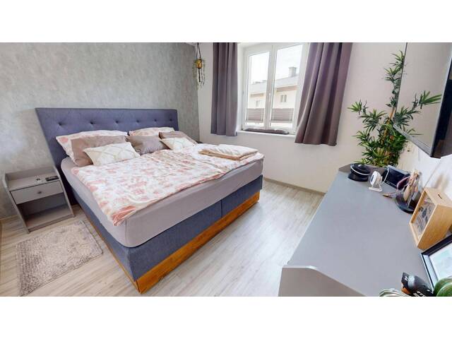 Immobilie in Saalfelden am Steinernen Meer - Wohnglück mit Ofenwärme & Sonnenbalkon - Modernisierte 3-Zimmer-Balkonwohnung in Saalfelden - Bild 4
