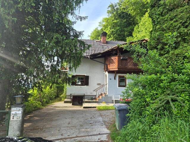 Immobilie in Bergheim - Schöne Aussicht! GROSSES WOHNHAUS (renov.-bedürf.) in BERGHEIM bei Salzburg - Bild 2