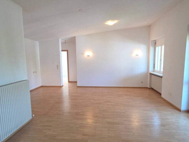 Immobilie in Feldkirch - Schöne 3 - Zimmer – Wohnung mit Balkon in guter und ruhiger Lage von Feldkirch-Nofels zu kaufen! - Bild 2