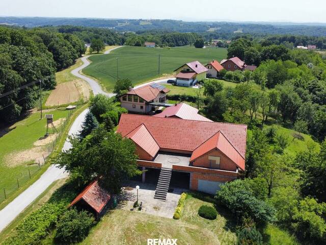 Immobilie in Mureck - Einfamilienhaus & ca. 1 ha Grund in ruhiger Aussichtslage! In SLOWENIEN - Bild 2