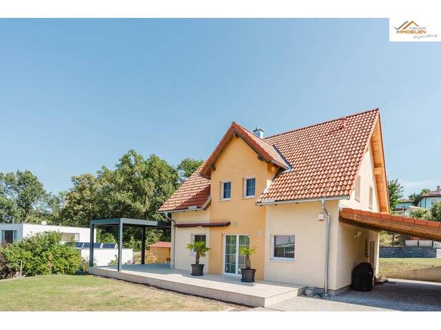 Immobilie in Schwarzau am Steinfeld - Exklusives Einfamilienhaus auf 2.212 m² Grundstück in ruhiger Wohnlage mit Pool - Bild 1