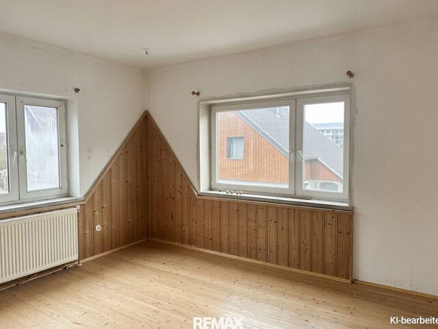 Immobilie in Braunau am Inn - Sanierungsbedürftiges Wohnhaus in begehrter Stadtrandlage von Braunau am Inn - Bild 1