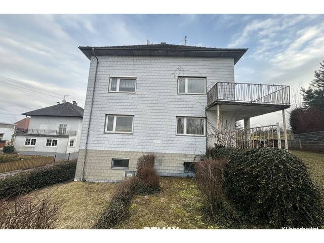 Immobilie in Braunau am Inn - Sanierungsbedürftiges Wohnhaus in begehrter Stadtrandlage von Braunau am Inn - Bild 3