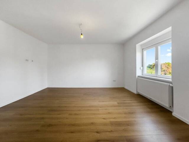 Immobilie in Neutal - Ruhe hat ein Zuhause - Bungalow mit sonnigem Garten & Entwicklungspotential in Ruhelage - Bild 4