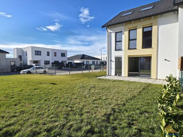 Immobilie in Sommerein - Modernes Eckreihenhaus - großer Garten - Süd-West-Ausrichtung - 5 Zimmer - 2 Stellplätze - Bild 0
