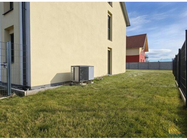 Immobilie in Sommerein - Modernes Eckreihenhaus - großer Garten - Süd-West-Ausrichtung - 5 Zimmer - 2 Stellplätze - Bild 2