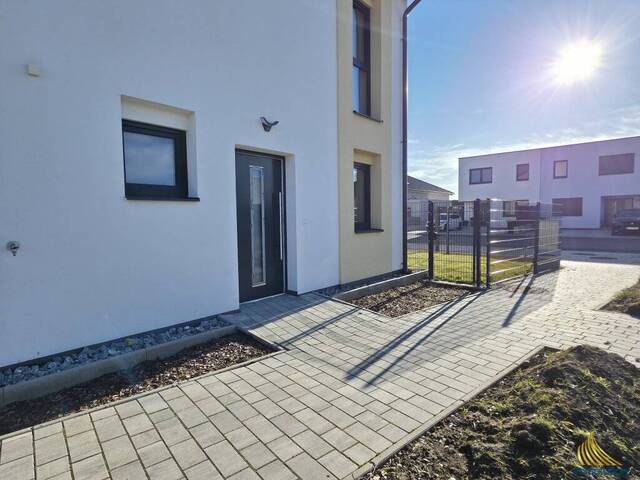 Immobilie in Sommerein - Modernes Eckreihenhaus - großer Garten - Süd-West-Ausrichtung - 5 Zimmer - 2 Stellplätze - Bild 4