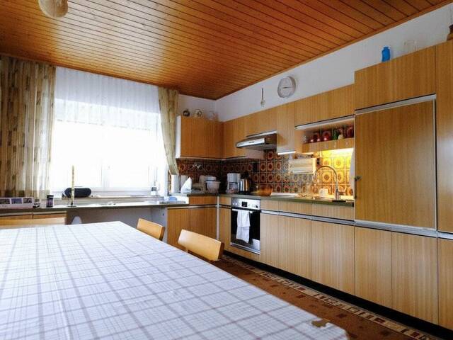 Immobilie in Mehrnbach - Wohnhaus mit viel Potenzial und großem Baugrundstück in Stadtnähe von Ried im Innkreis - Bild 4