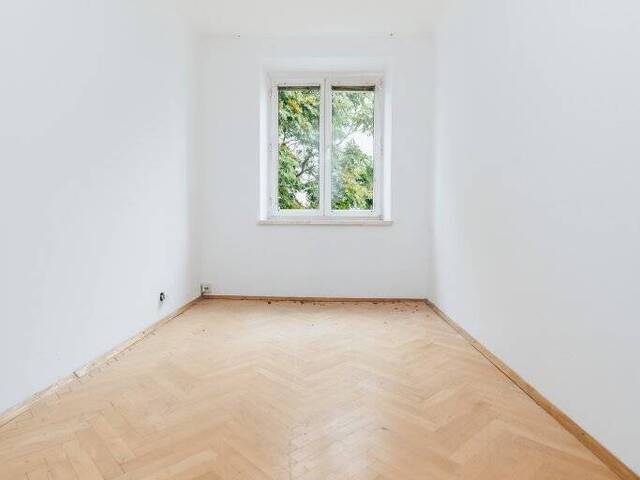 Immobilie in Graz - BALKON I ZENTRALE LAGE I MODERNER GRUNDRISS I BADEWANNE I SEHR HELL I 2. OG MIT LIFT I KFZ-CARPORT I SANIERUNGSPOTENTIAL I 3 ZIMMER I PROJEKT WOHNEN I - Bild 1