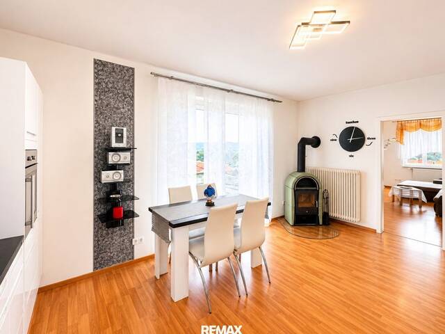 Immobilie in Fohnsdorf - 2-Zimmer-Eigentumswohnung mit Balkon und kompletter Möblierung - Bild 2