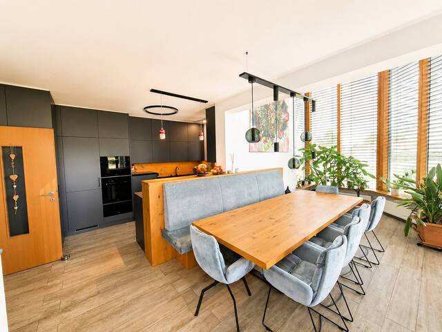 Immobilie in Marz - Wohnen wie im privaten Resort - Exklusives Landhaus mit 150 m² Naturschwimmteich und Gartenoase - Bild 2