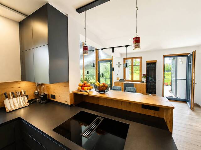 Immobilie in Marz - Wohnen wie im privaten Resort - Exklusives Landhaus mit 150 m² Naturschwimmteich und Gartenoase - Bild 4