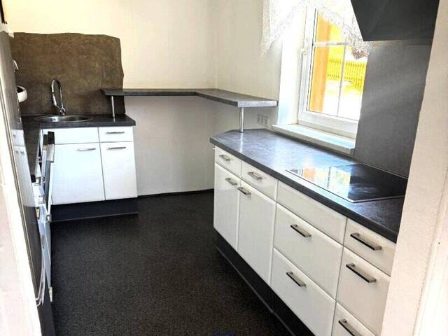 Immobilie in Schrems - Gepflegtes 5-Zi-Einfamilienhaus in Schrems mit Garten, Terrasse und Carport! - Bild 4