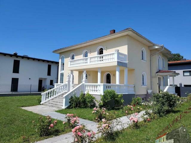 Immobilie in Weigelsdorf - Villa in mediterranem Stil bietet viel Platz und ruhige Umgebung - nur 25min zur Stadtgrenze Wien! - Bild 0