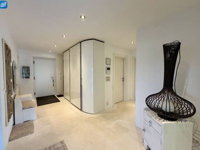 Immobilie in Lengau - Modernes Haus mit Naturpool - Bild 2