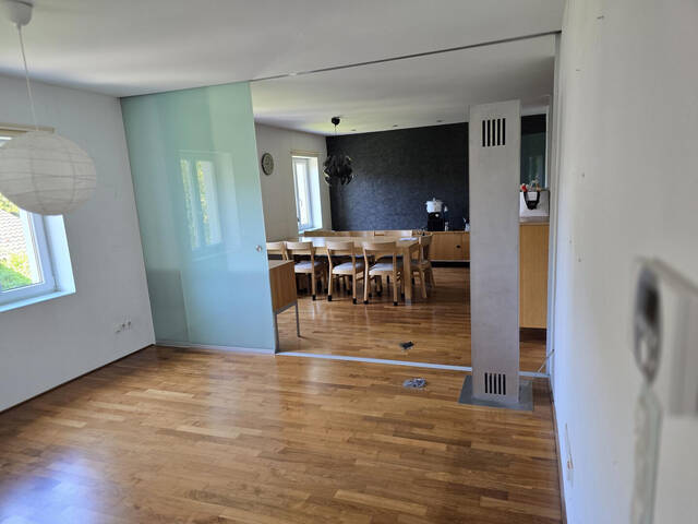 Immobilie in Kennelbach - Lichtdurchflutete Altbau-Maisonette mit Garten – 140 m² Wohngefühl wie im eigenen Haus - Bild 0