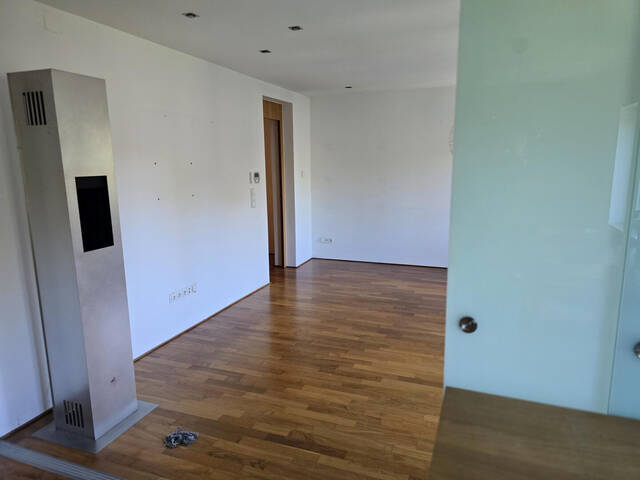 Immobilie in Kennelbach - Lichtdurchflutete Altbau-Maisonette mit Garten – 140 m² Wohngefühl wie im eigenen Haus - Bild 2