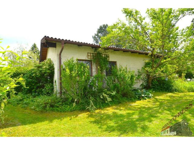 Immobilie in Bad Fischau - Bauträger und Investoren aufgepasst - 1.884 m² Bauland in Bad Fischau mit Altbestand - 2 Parzellen/4 Wohneinheiten möglich - Bild 2