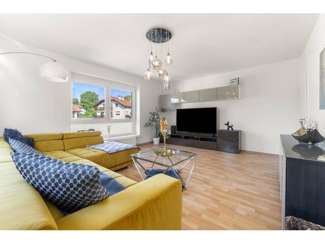 Immobilie in Pulst - Wohntraum mit XXL-Terrasse: Exklusive 4-Zimmer-Wohnung zum Verlieben - Bild 3