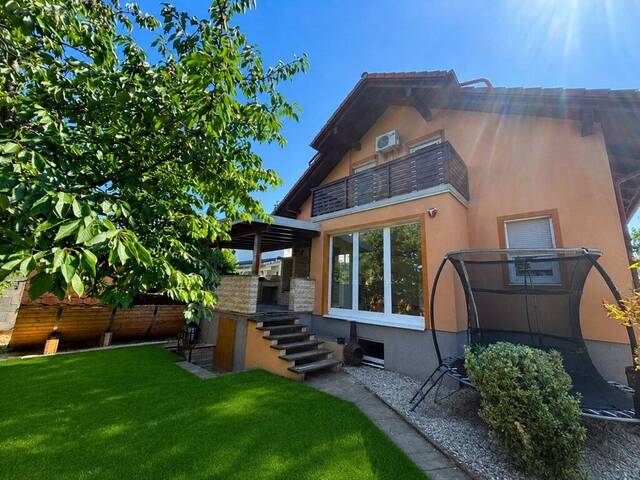 Immobilie in Bruckneudorf - Bruckneudorf - Exklusives Familienparadies mit Wellnessoase & Männerrefugium - Bild 0