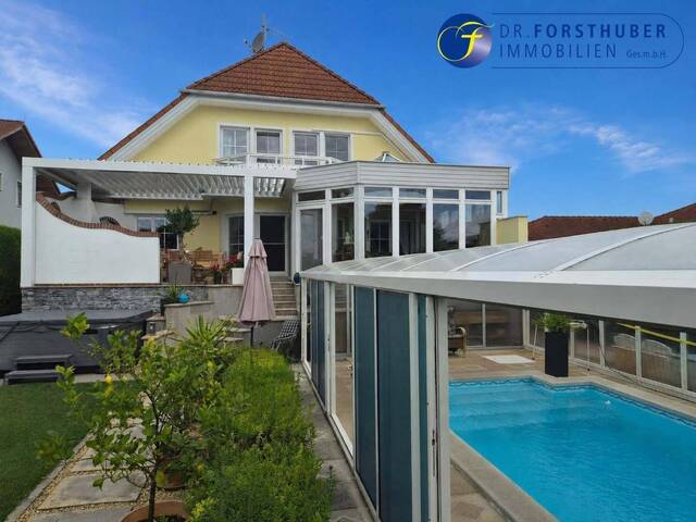 Immobilie in Trumau - IHRE PRIVATE WELLNESSOASE - EXKLUSIVES EINFAMILIENHAUS MIT POOL IN TRUMAU - Bild 0