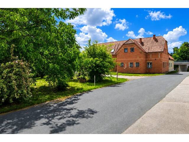 Immobilie in Dechantskirchen - Großzügiges Bauernhaus auf 3.245 m² Grundstück - 202 ² Wohnfläche - Bild 3